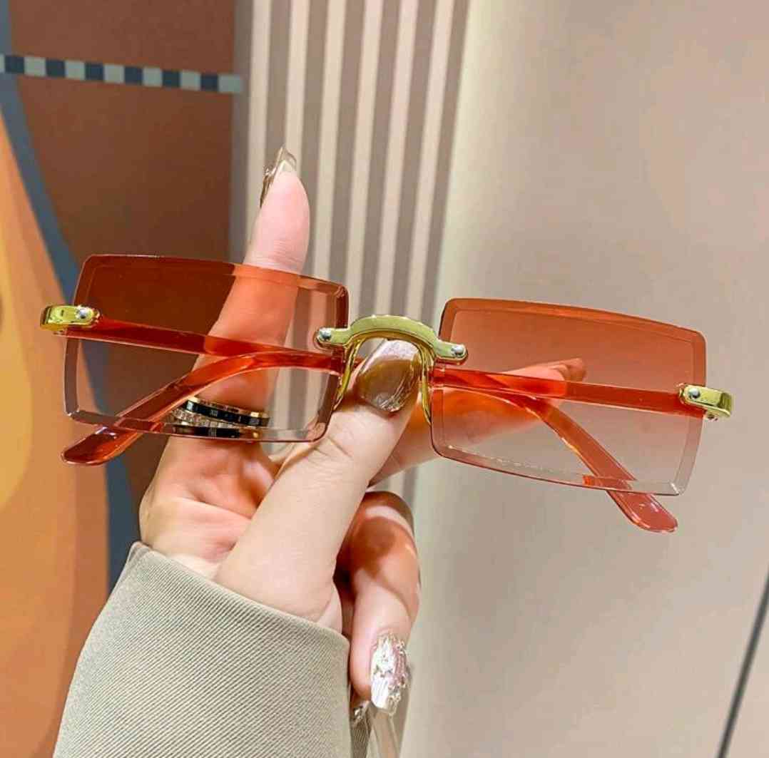 Retro geometric polarised sunglasses, plastic fashion eyewear, classic design