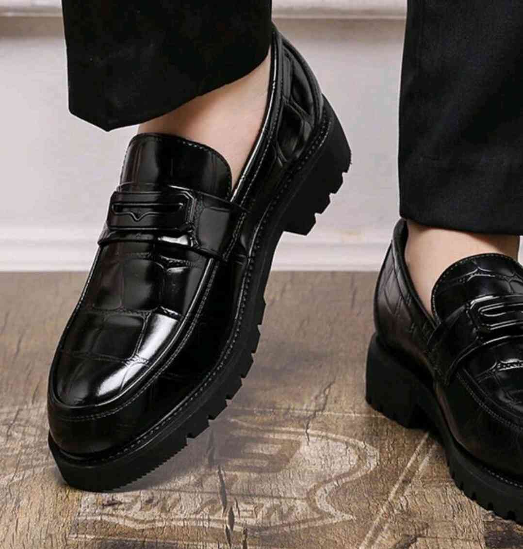 Men's leather shoes, British style, thick sole size increase, embossed loafers, casual business formal moccasins, men's shoes