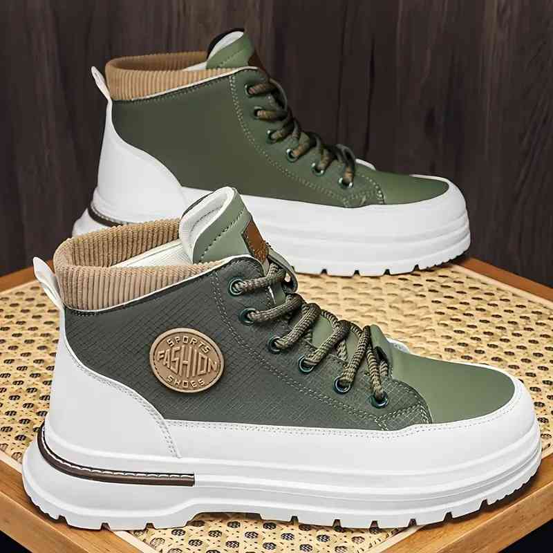 Modern hogh-top Sneakers for men, Olive green & white in a two-tone design, with laces, comfortable fabric lining, durable PU upper material