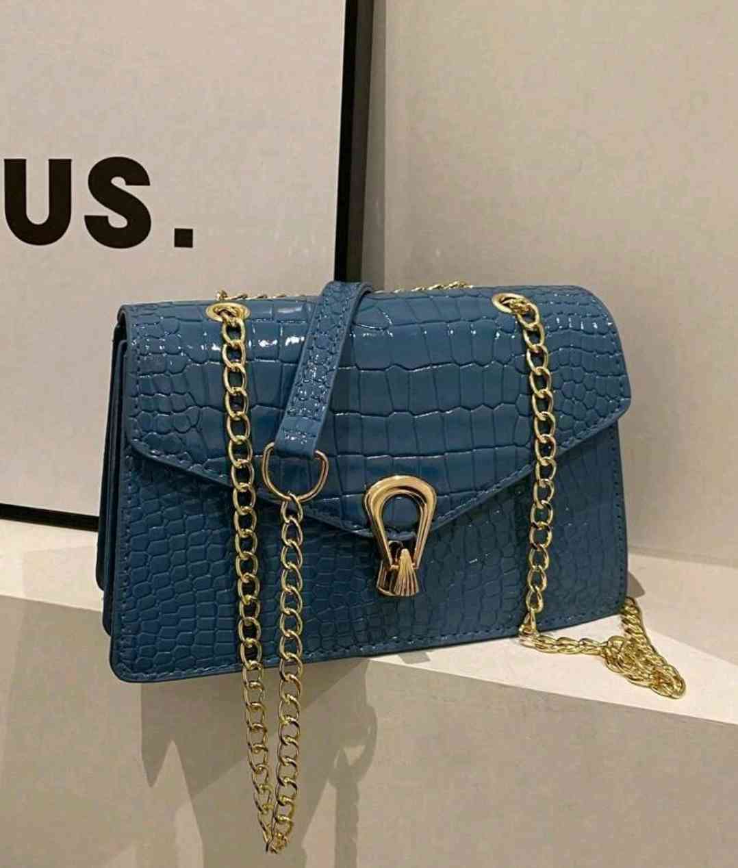 1 piece crocodile embossed flap chain square bag, lightweight business casual small PU leather single-colour square shoulder bag